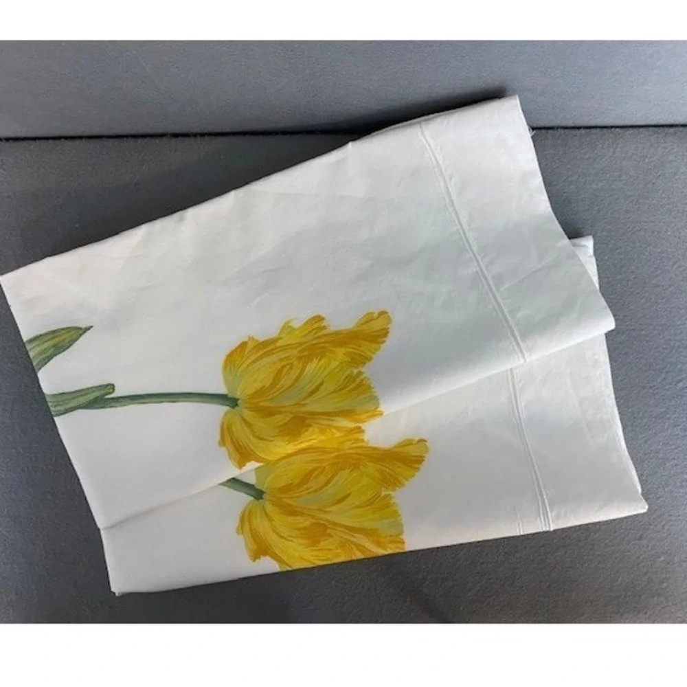 Yves Delorme AVRIL Yellow Parrot Tulip White Cotton Pillow Sham 28